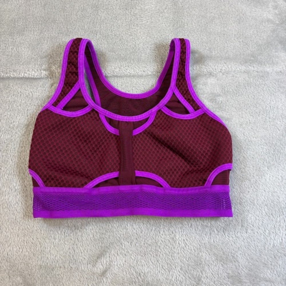 Nike Sports Bra Women XS‎ Purple Dri Fit Ultrabreathe Medium Support CJ0149 638
